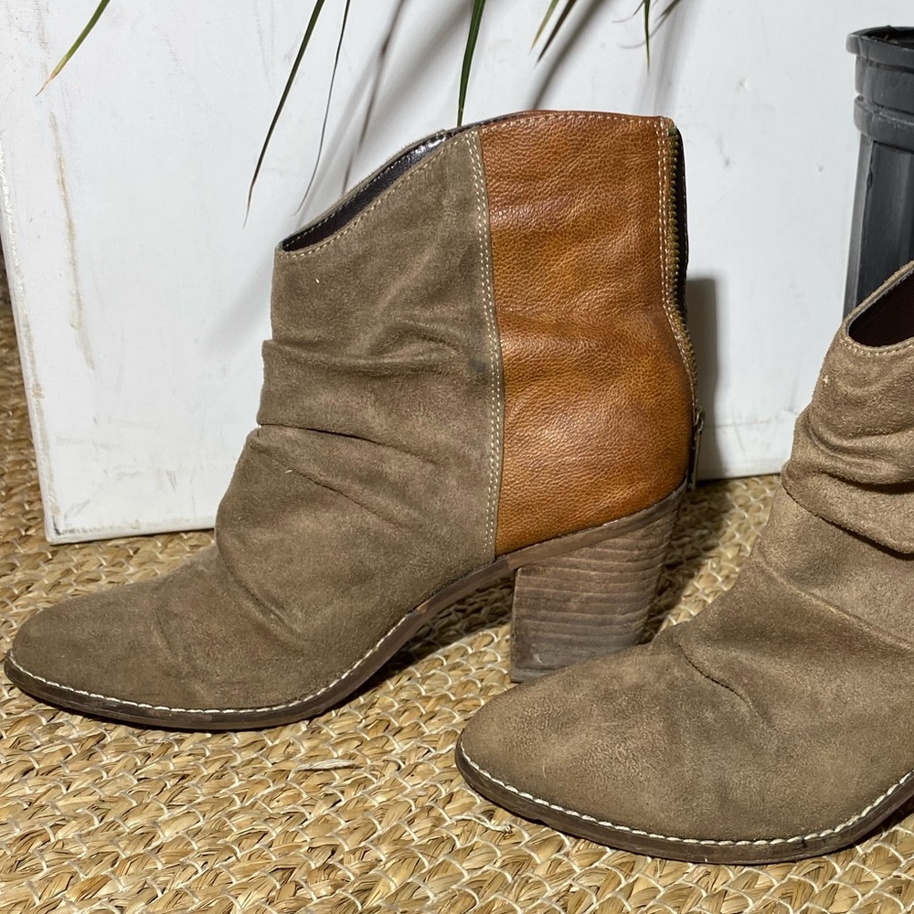Altar’d State Size 7 Tan Booties